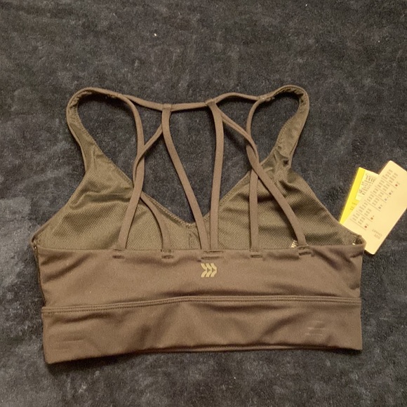 all in motion sports bra - Picture 4 of 5